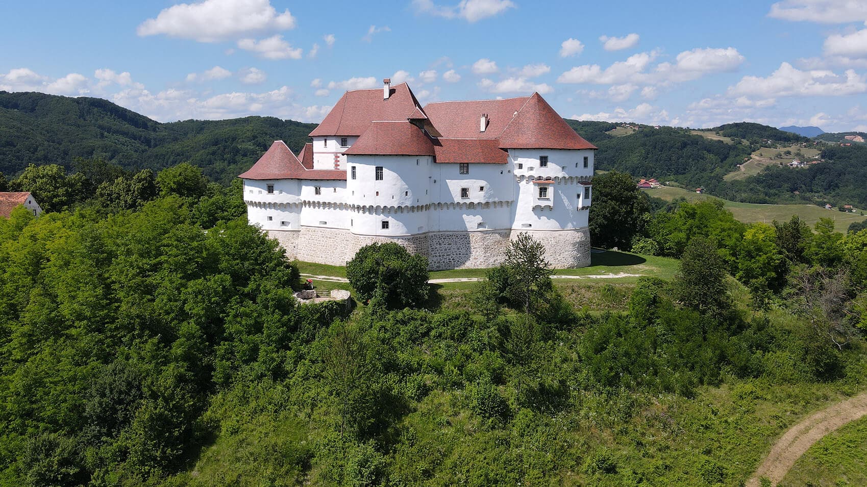 castles-around-zagreb-bike-tour